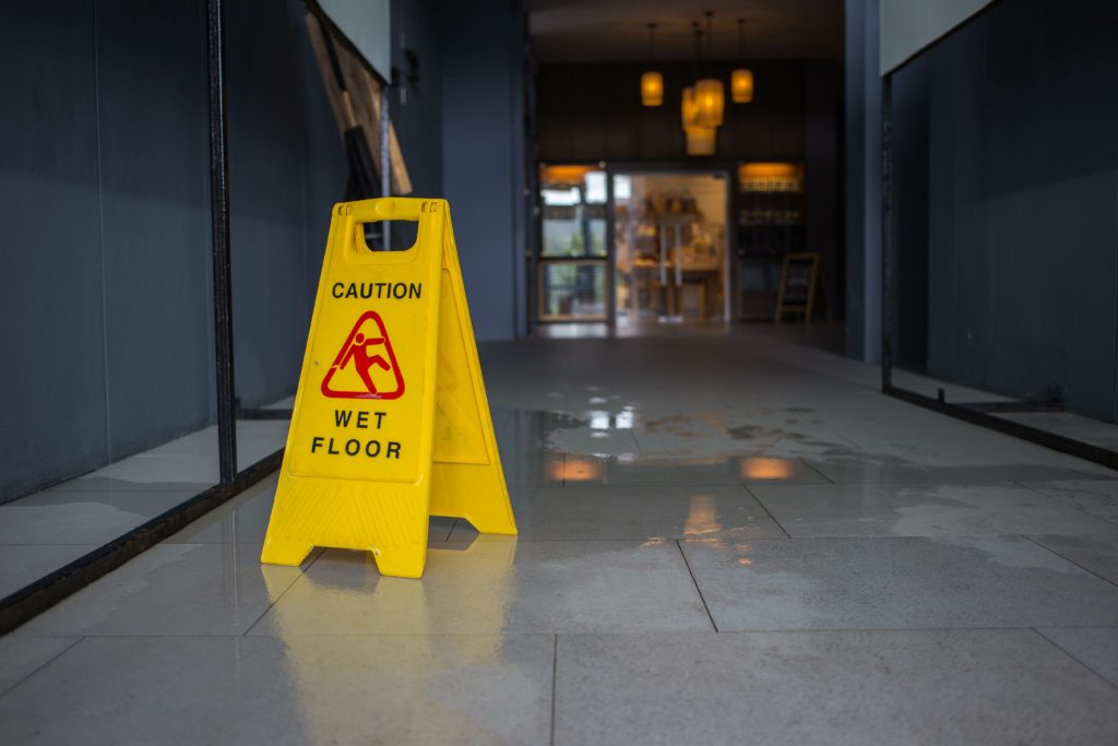 Common Safety Tips to Prevent Slip and Fall Accidents